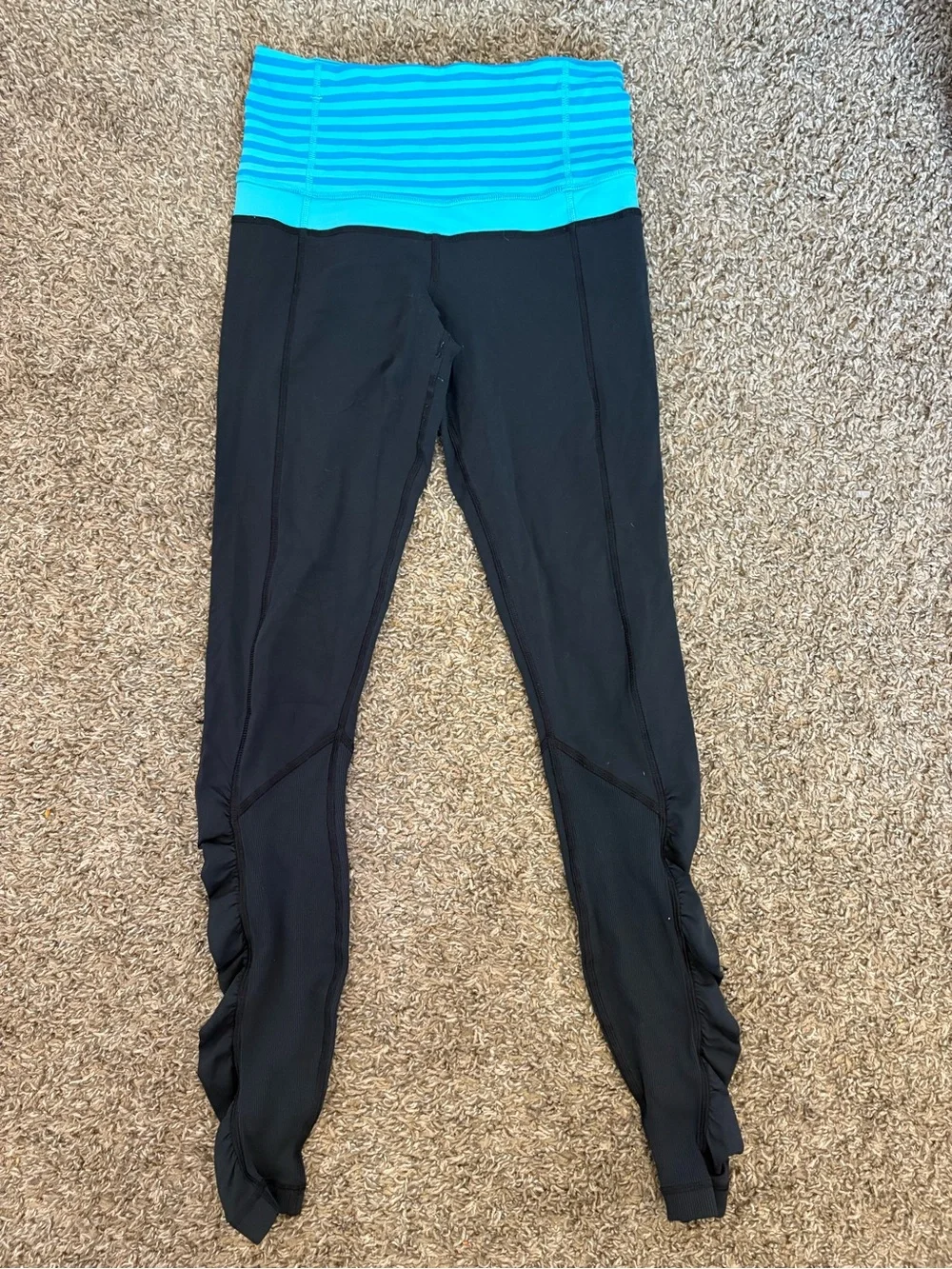 Lululemon Run Inspire Tight Reflective Ruffles Black Blue Rear Zip Sz 4
